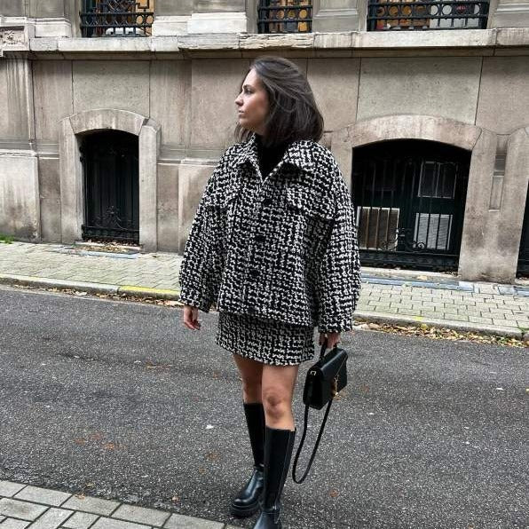 Lapel Color Contrast Short Coat