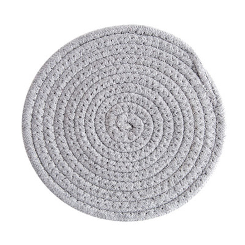 Non-slip and anti-scalding tea coaster
