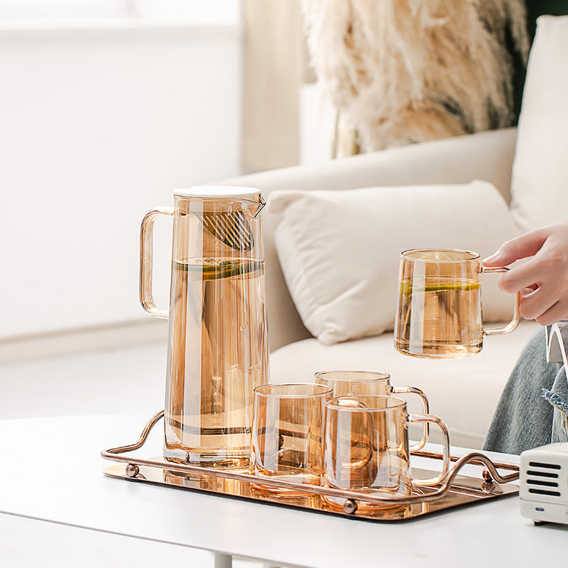 The Glass Of The Cold Kettle Can Be Used To Heat The Home