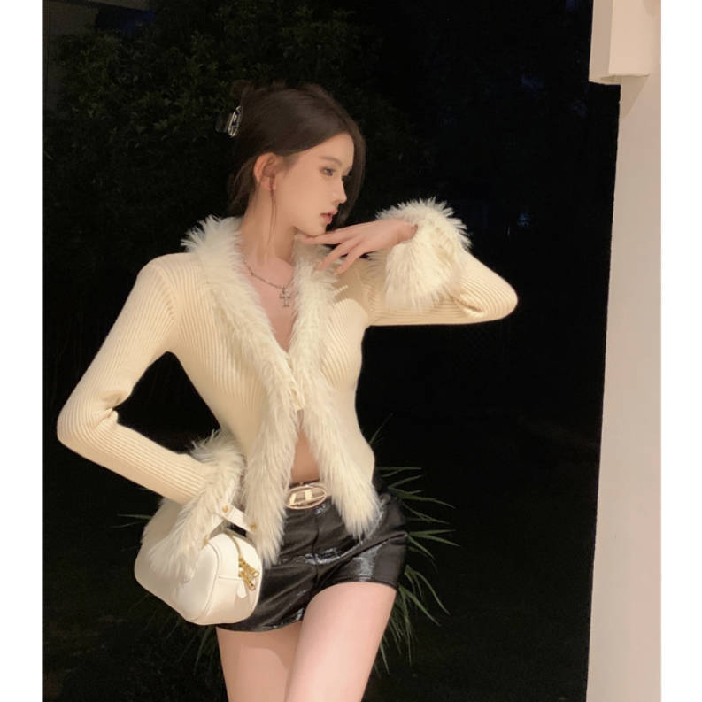 Pure Desire V-neck Stitching Bell Sleeve Slim Slimming And Simple Sweater