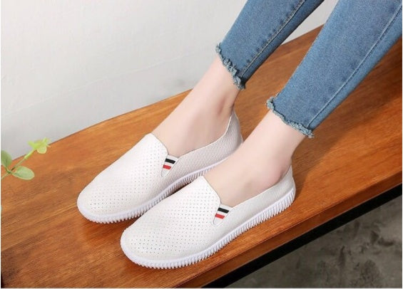 Flat leather women's shoes with one pedal