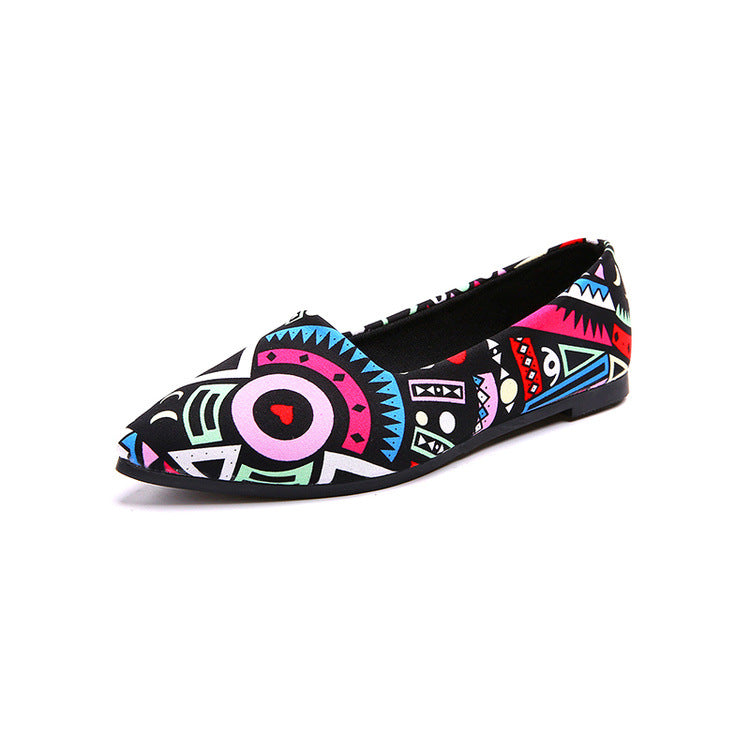 Printed flat shoes