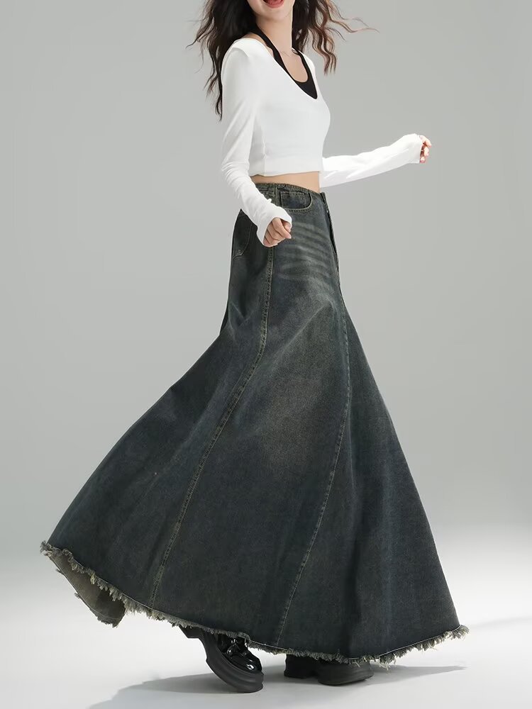 High-waisted Figure-flattering A-line Flared Retro Denim Skirt That Hugs The Hips