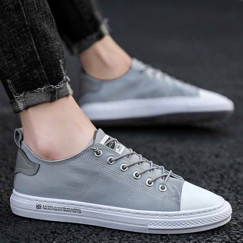 Men's flat casual canvas shoes