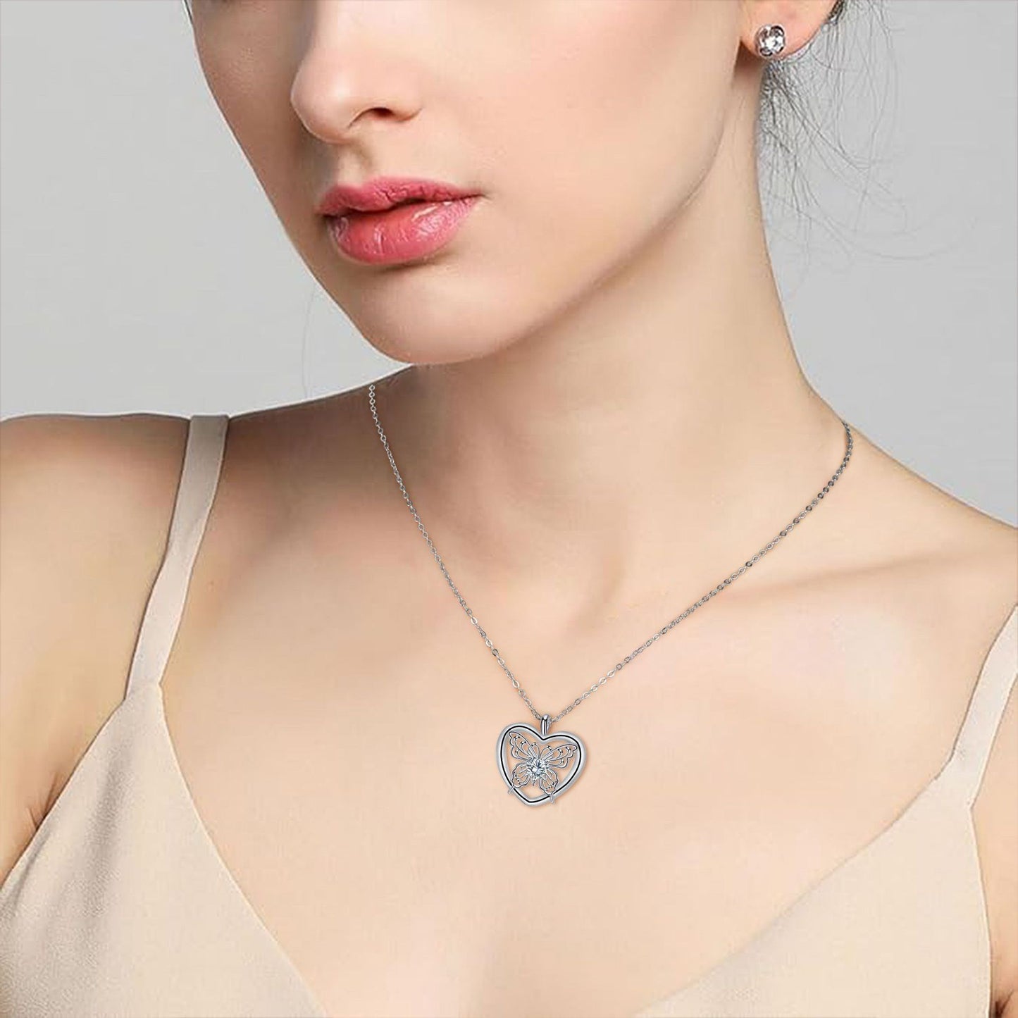 Butterfly Pendant Ornaments Heart-shaped Necklace