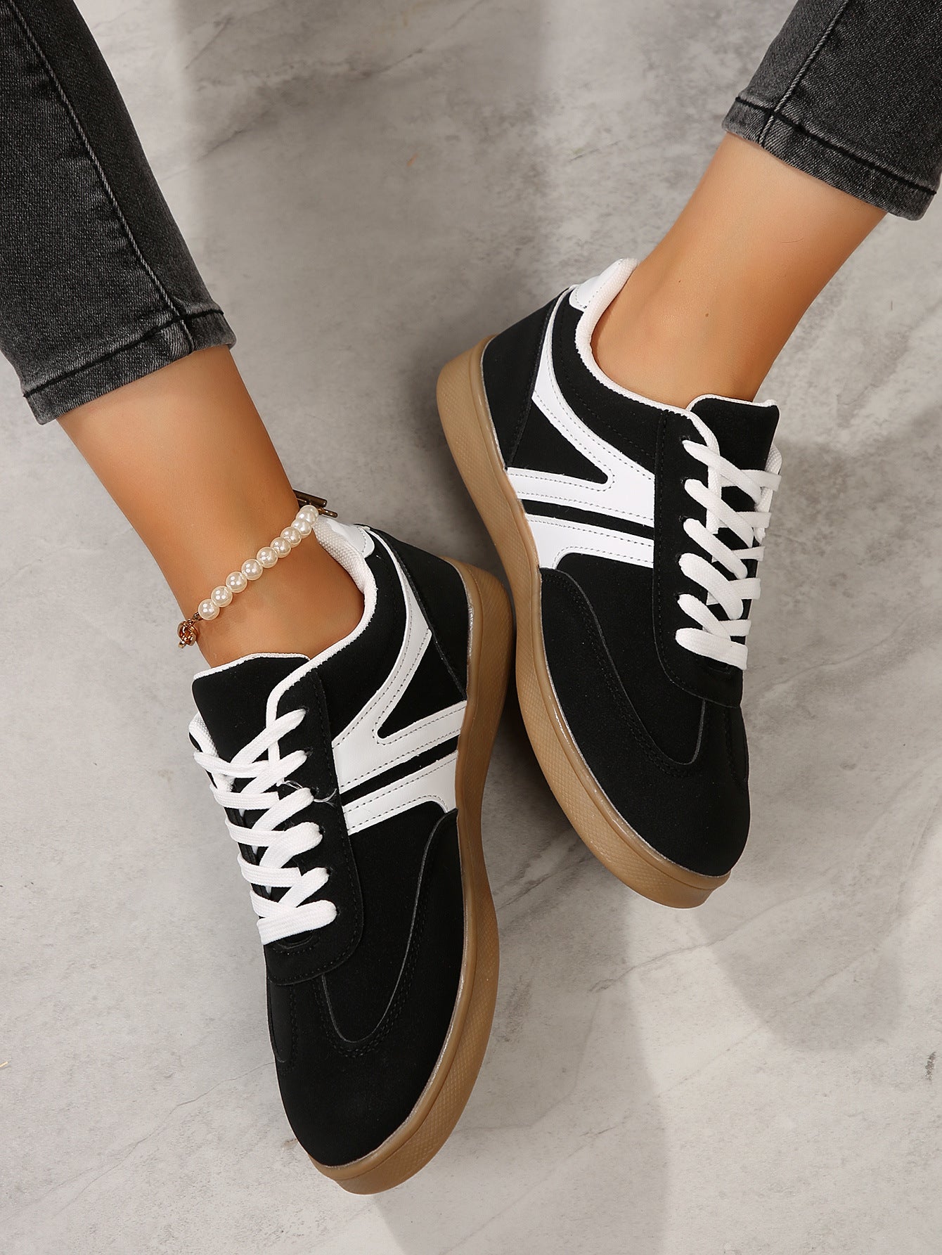 Womens Retro Casual Round-Toe Sports Running Flats