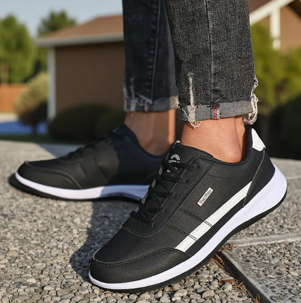 Men's sports shoes