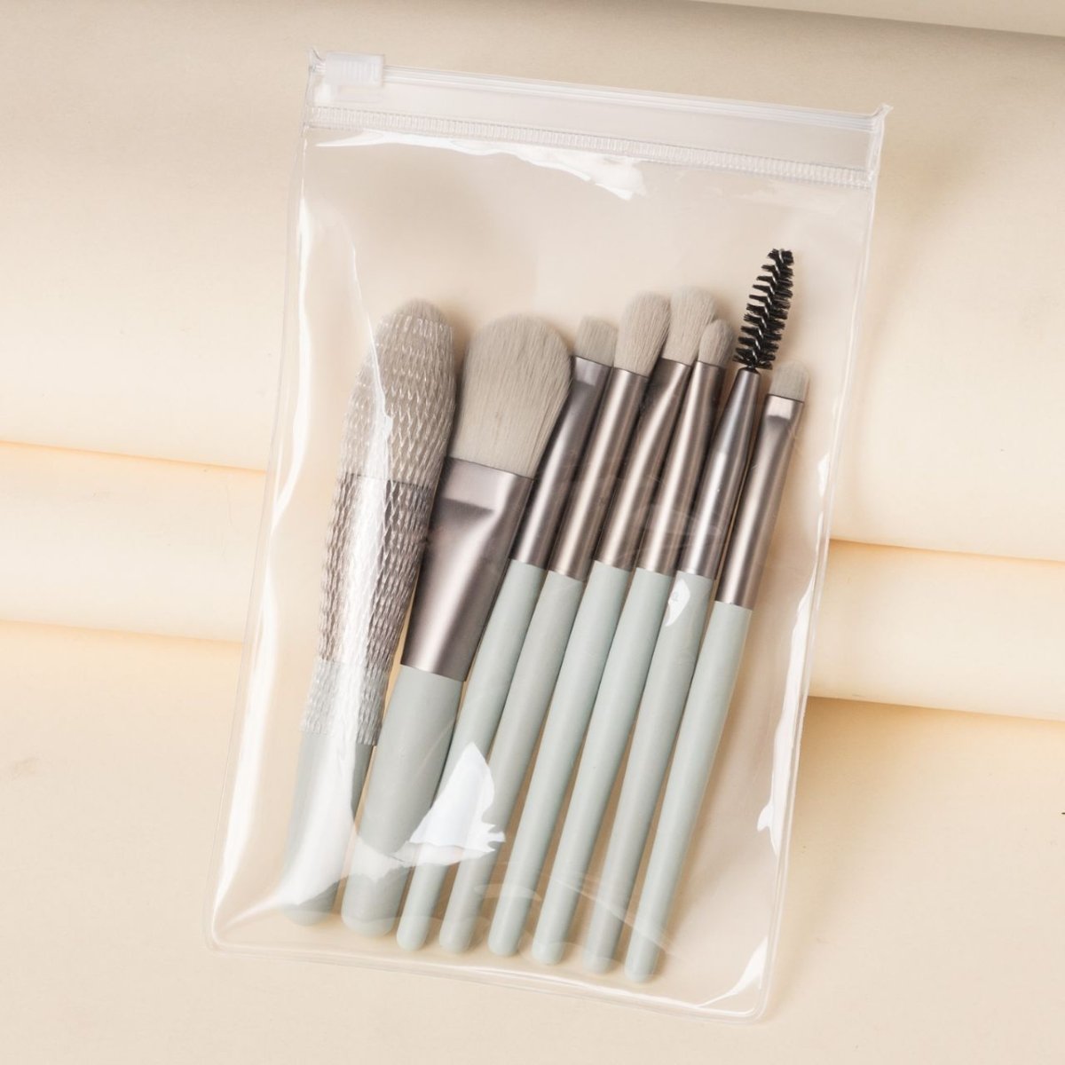 8 PCs Makeup Brushes Suit Portable Beauty Tools - Eshtree