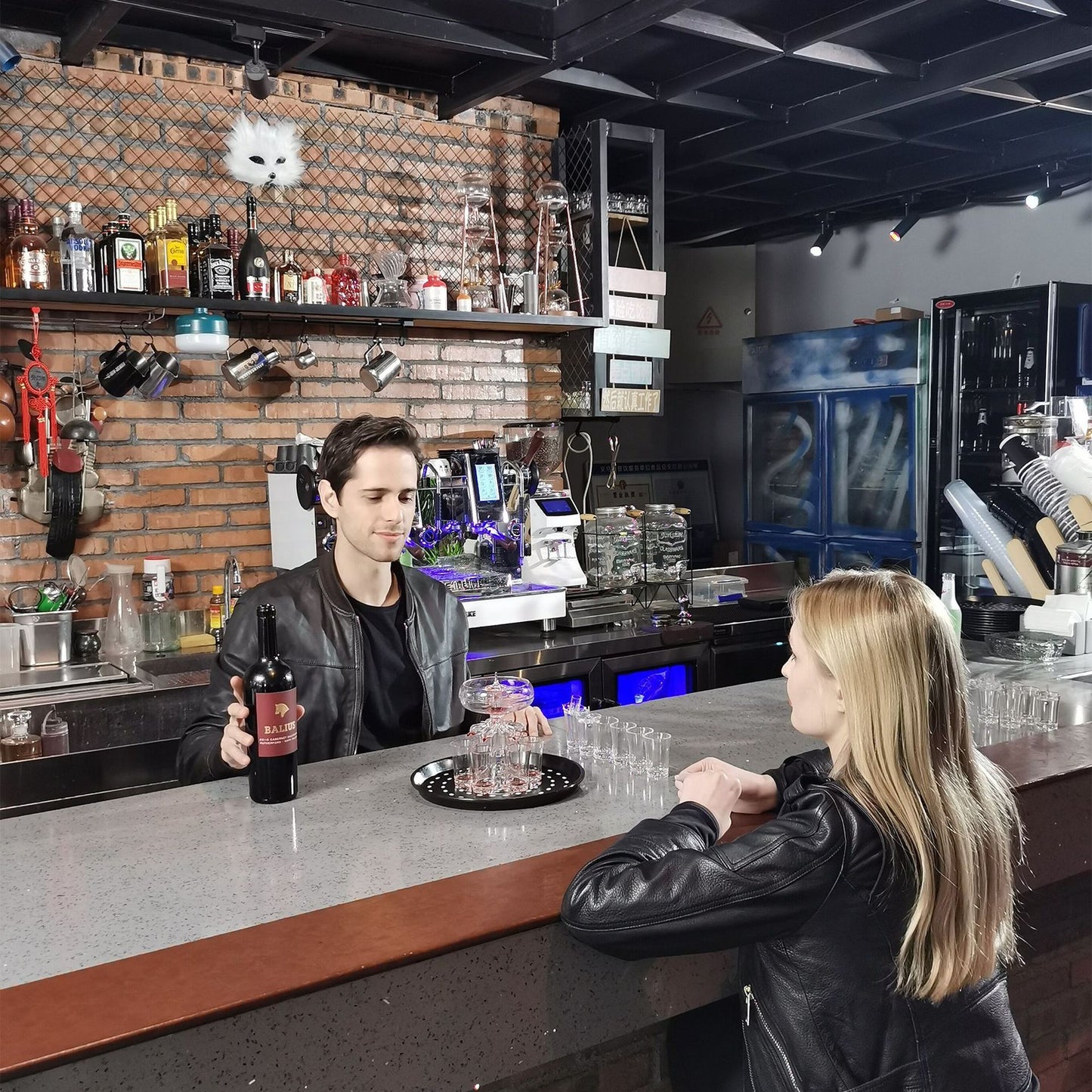 Acrylic Shatterproof Wine Glass Holder Bar KTV Wine Dispenser