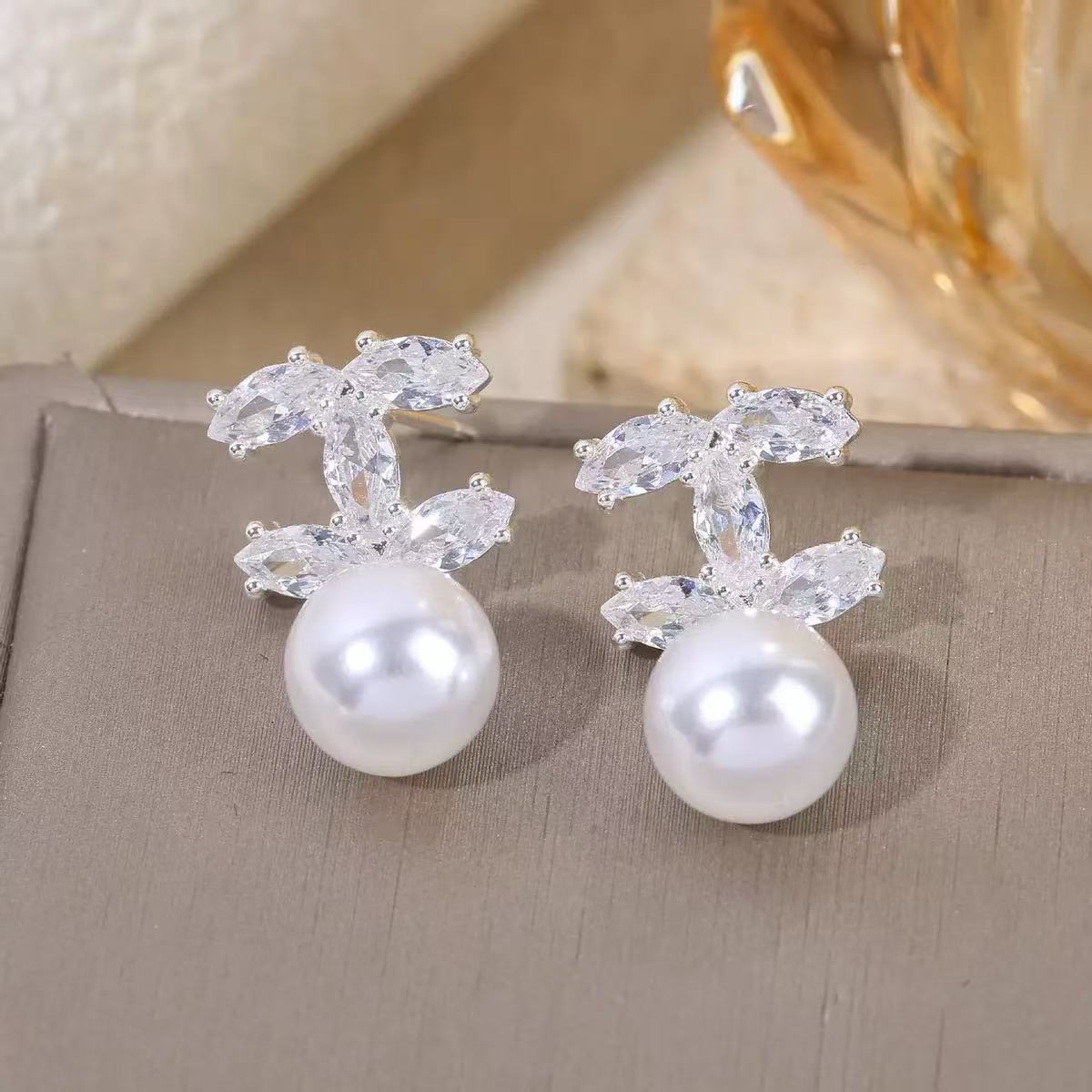 Pearl Zircon Earrings Womens Floral Design Ear Jewelry