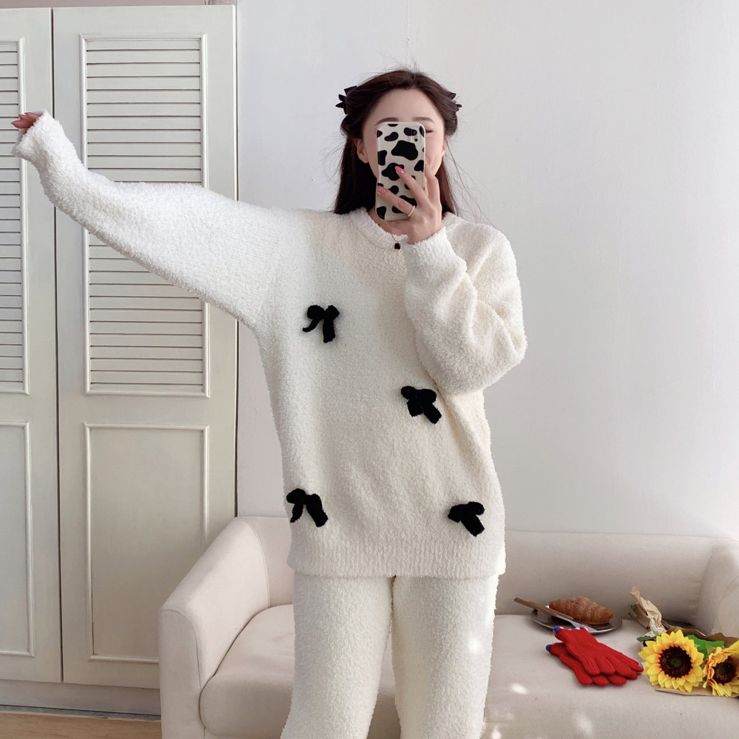 Red Sweet Bow Half Velvet Round Neck Pullover Pajamas Set Thickened