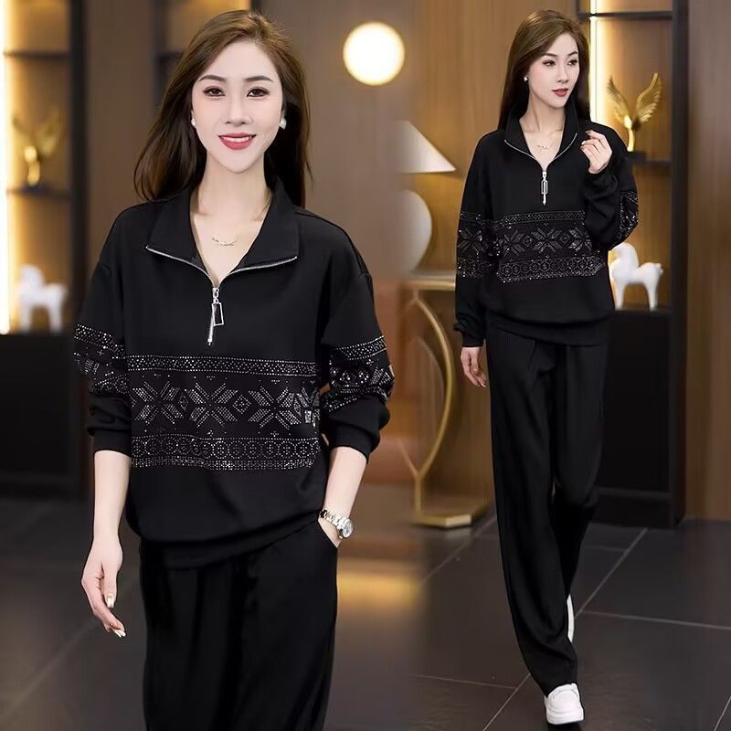 A Half - zip Hoodie With Long Sleeves Paired With Wide - leg Pants - Eshtree