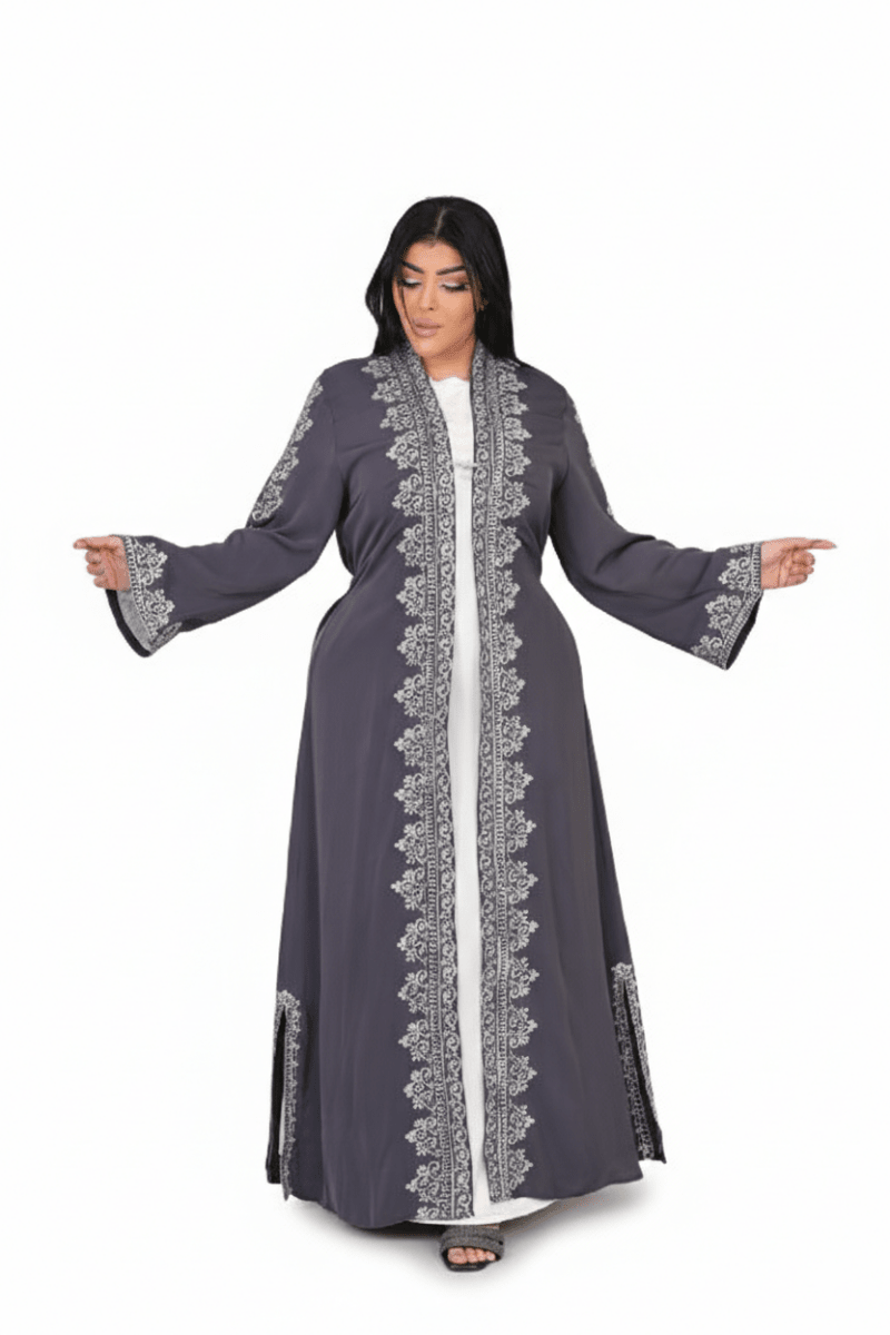 عباية حرير بتطريز ناعم وقَصّة واسعة - Eshtree