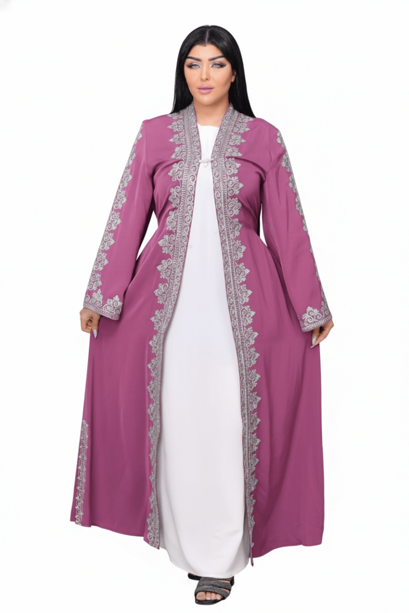 عباية حرير بتطريز ناعم وقَصّة واسعة - Eshtree
