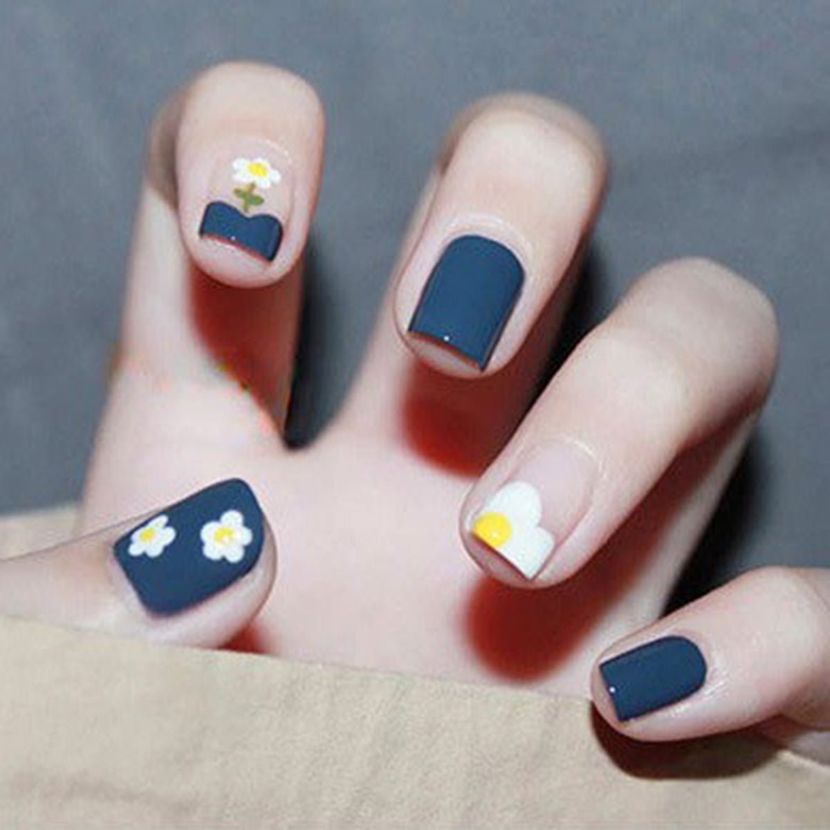 Almond Wear Nail Simple Frosted Glossy Fake Nail Tip - Eshtree