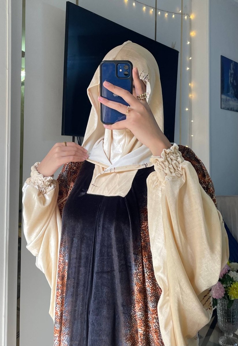 إسدال صلاة حريمي بخامة قطيفة فرنساوي تيجر - Eshtree