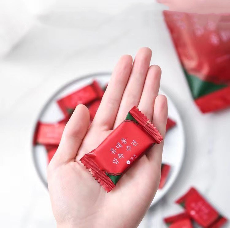 Portable Cotton Thickened Candy Small Square Towels Individually Wrapped Disposable