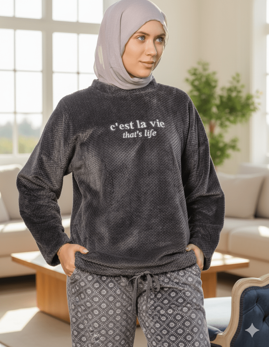 بيجامة شتوي حريمي بتصميم عصري - Eshtree