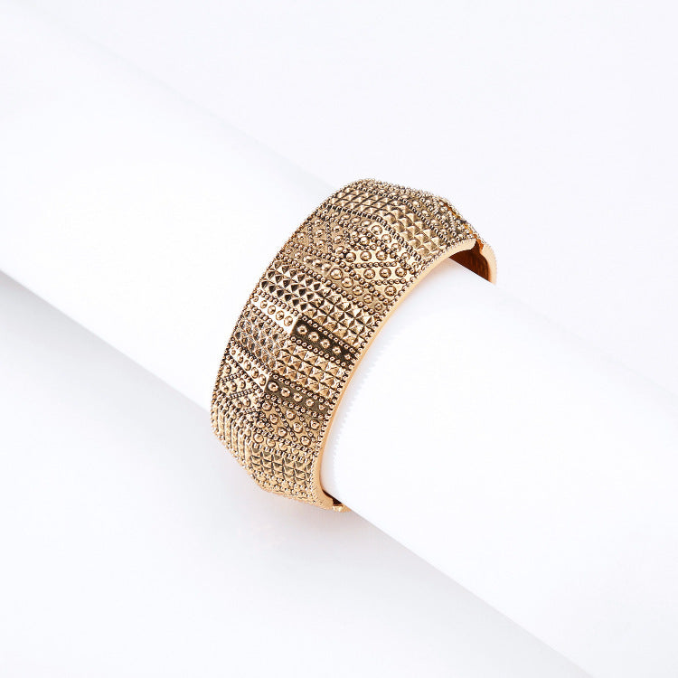 Wide Side Bracelet Exaggerated Personality Spring Opening