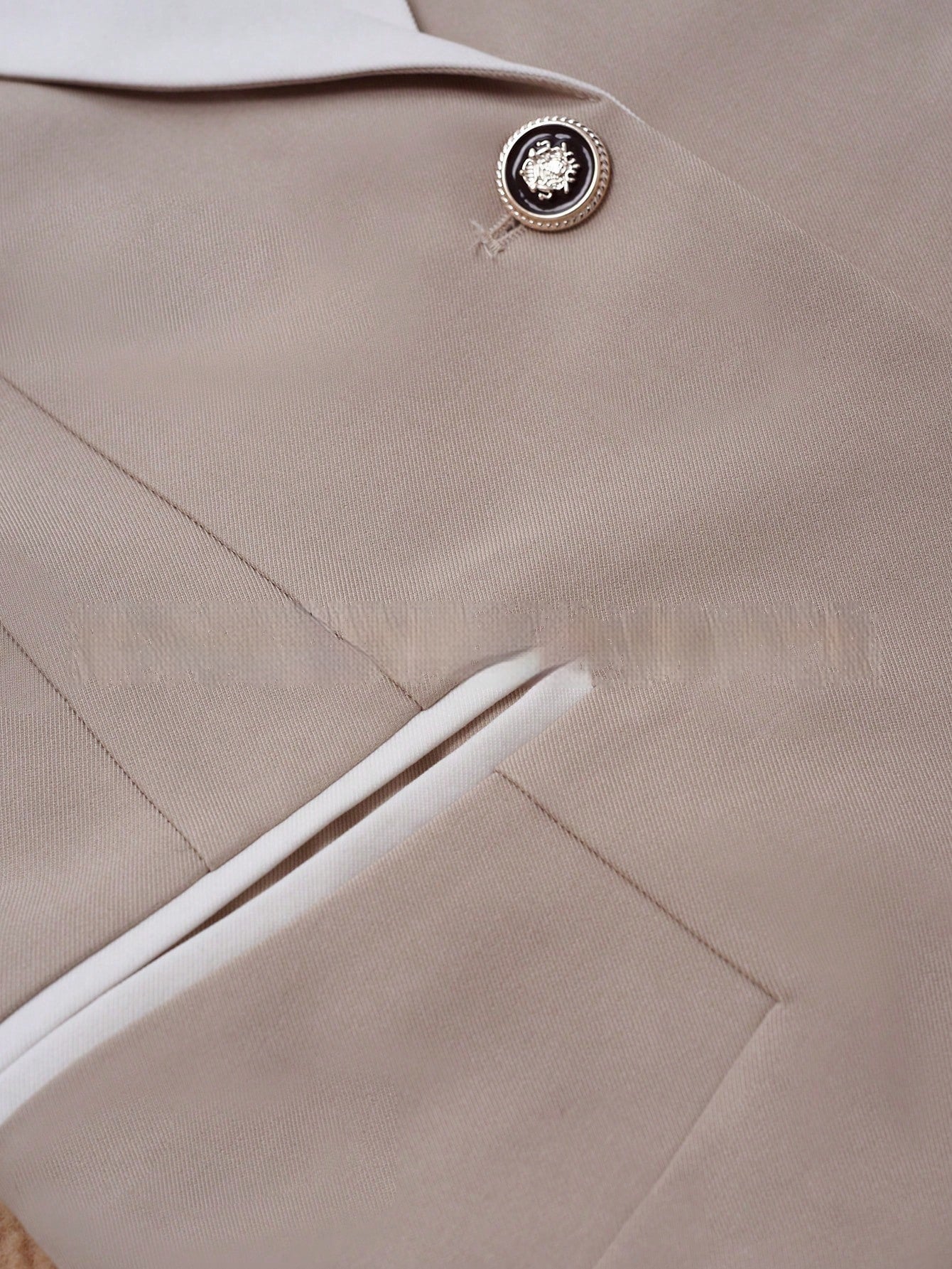 Professional Contrasting-Color Button Elegant Formal Blazer