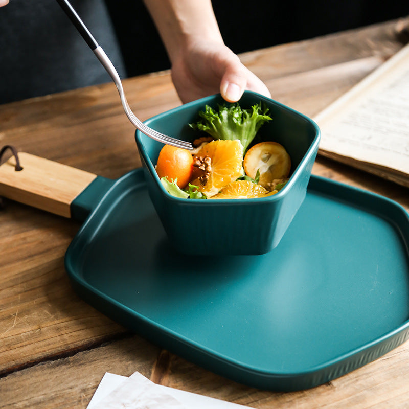 Nordic Creative Ceramic Western Food Plate With Wooden Handle