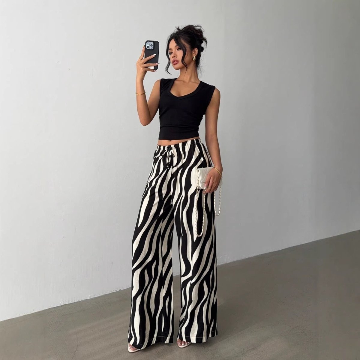 Elegant Printed Wide - Leg Pants For Women - Eshtree