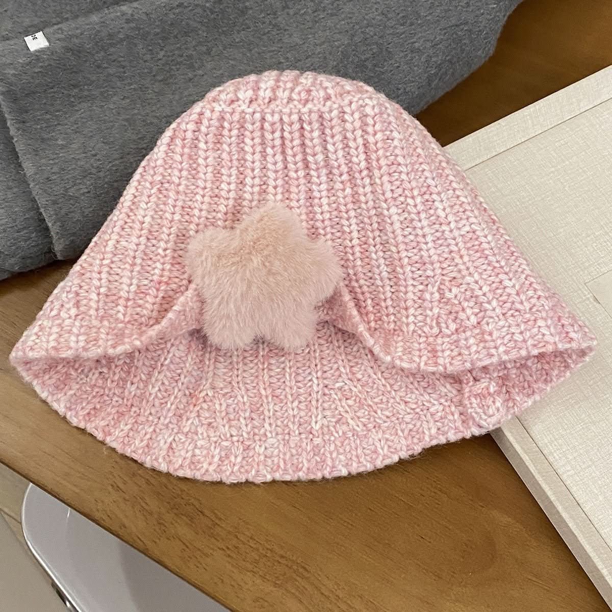 Korean - style Cute Plush Star Knitted Bucket Hat - Eshtree