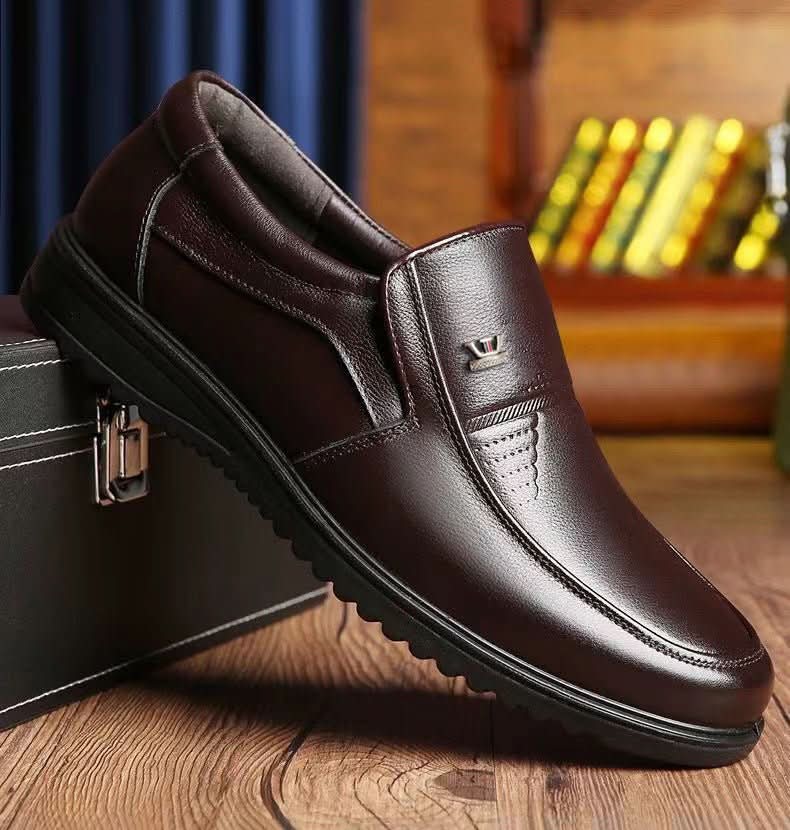 Men's Casual Leather Shoes Slip - on Soft Sole Soft Leather - Eshtree