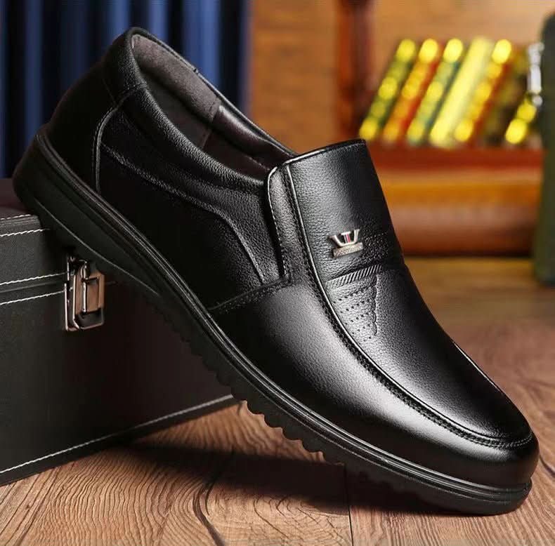 Men's Casual Leather Shoes Slip - on Soft Sole Soft Leather - Eshtree