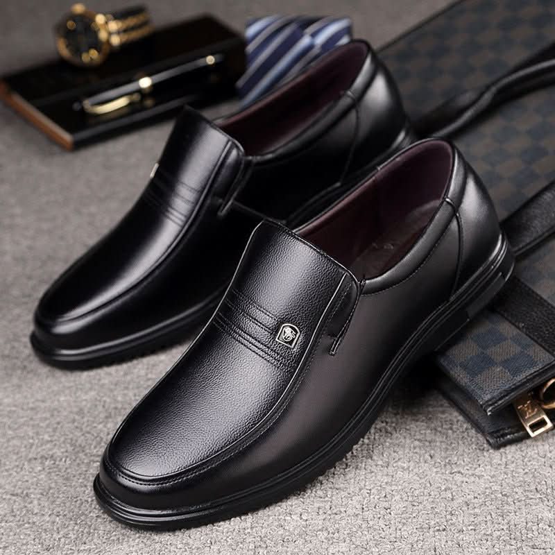 Men's Leather Genuine Flat Sole Round Toe Soft Sole Non - slip Casual Shoes For Middle - aged - Eshtree
