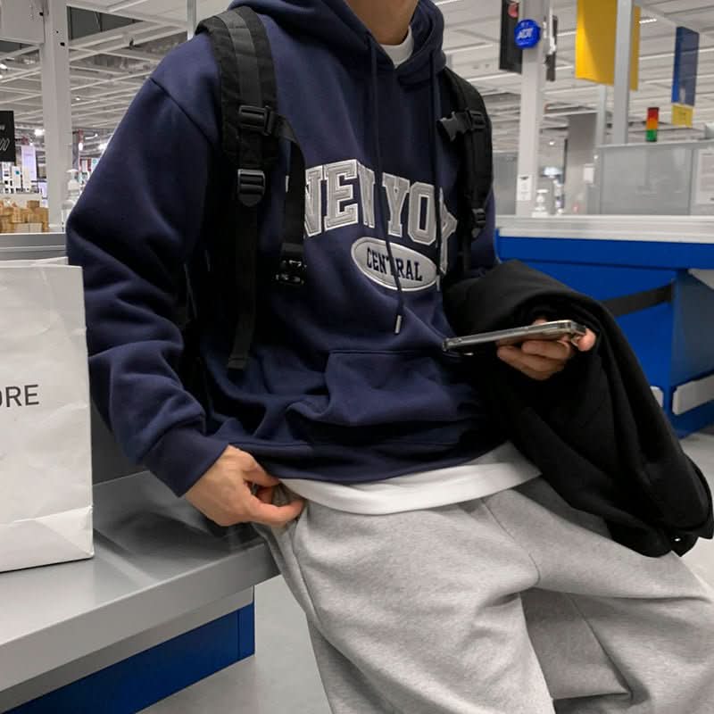 Men's Loose Letter Embroidered Sweater - Eshtree