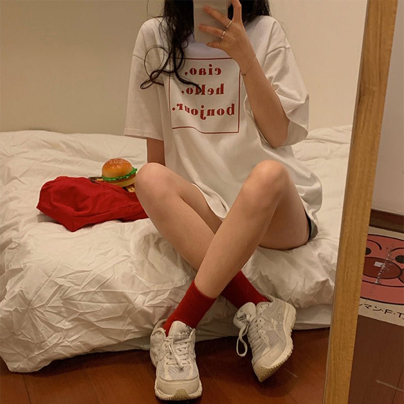 Mid - length tops, retro bottoms, missing loose t-shirts - Eshtree