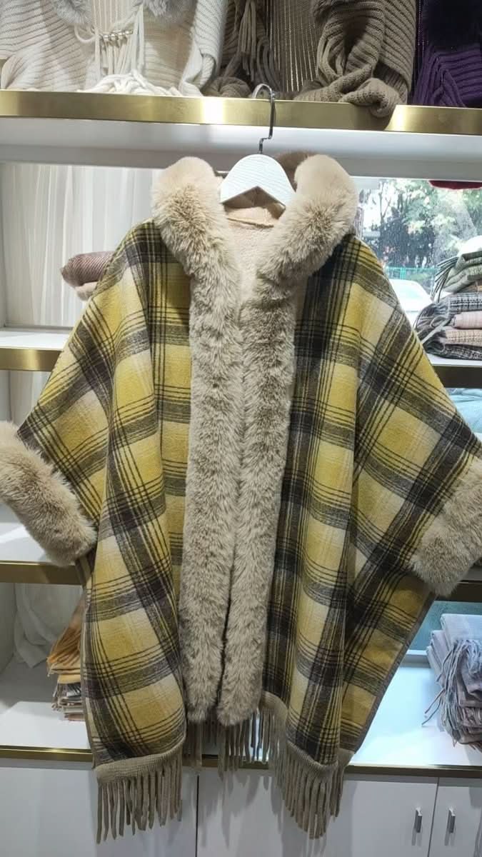 New Fallwinter Tippet With A Trendy Maillard Plaid Design Lined With Soft Fleece For Extra Warmth - Eshtree