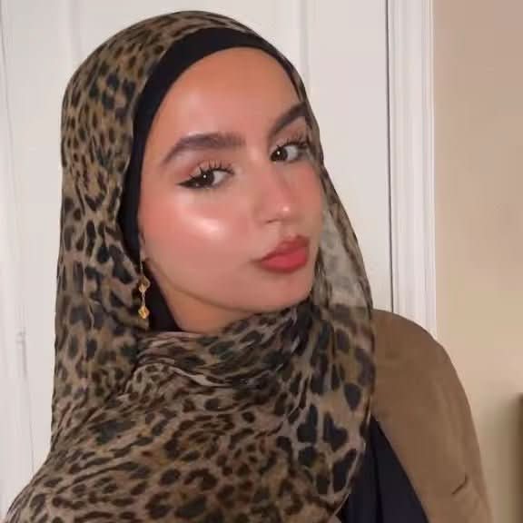 Printed Classic Leopard Pattern Flat Women's Toe Cap Scarf Silk Scarf - Eshtree