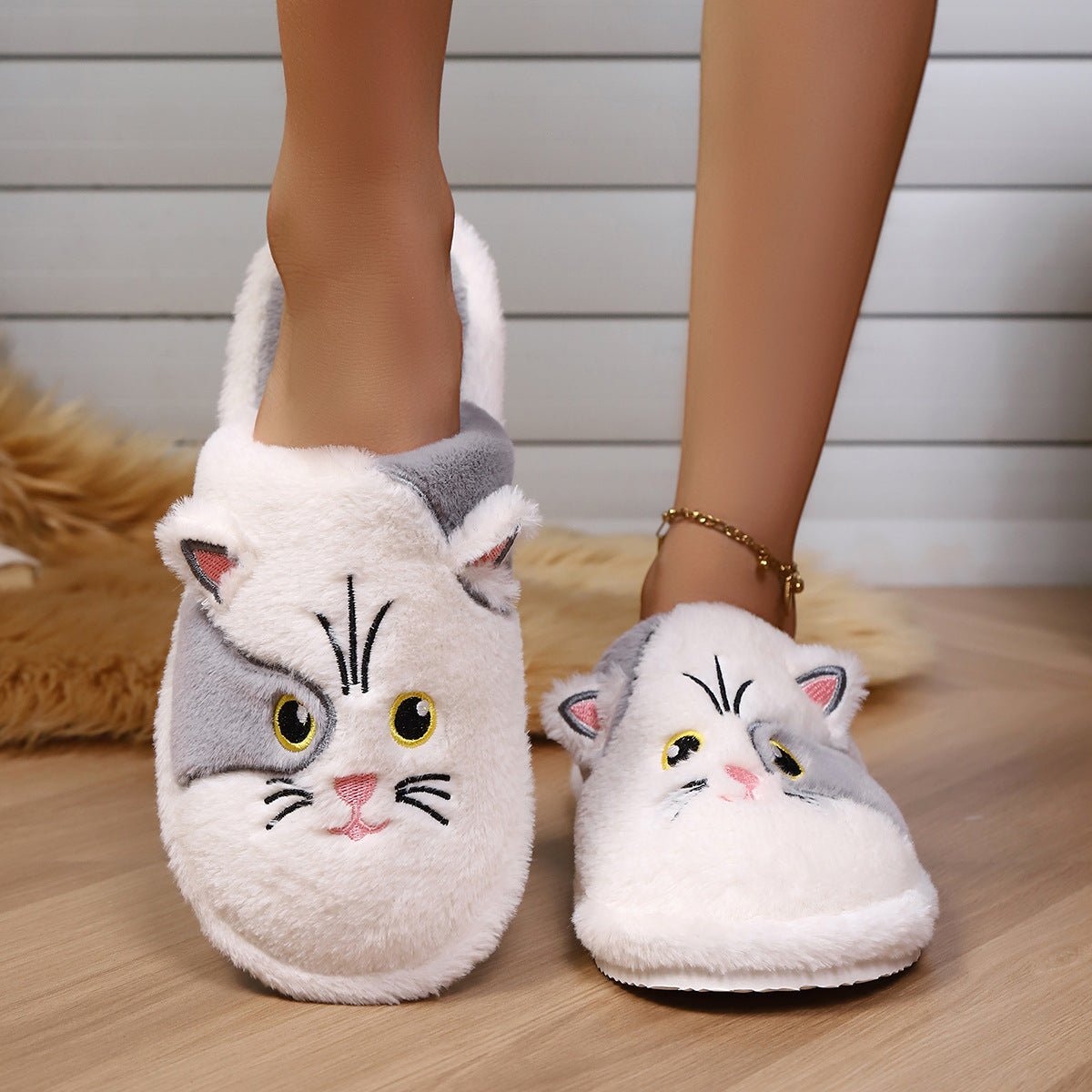 Women's Cotton Slippers Minimalist Design Winter Cartoon Pattern - Eshtree