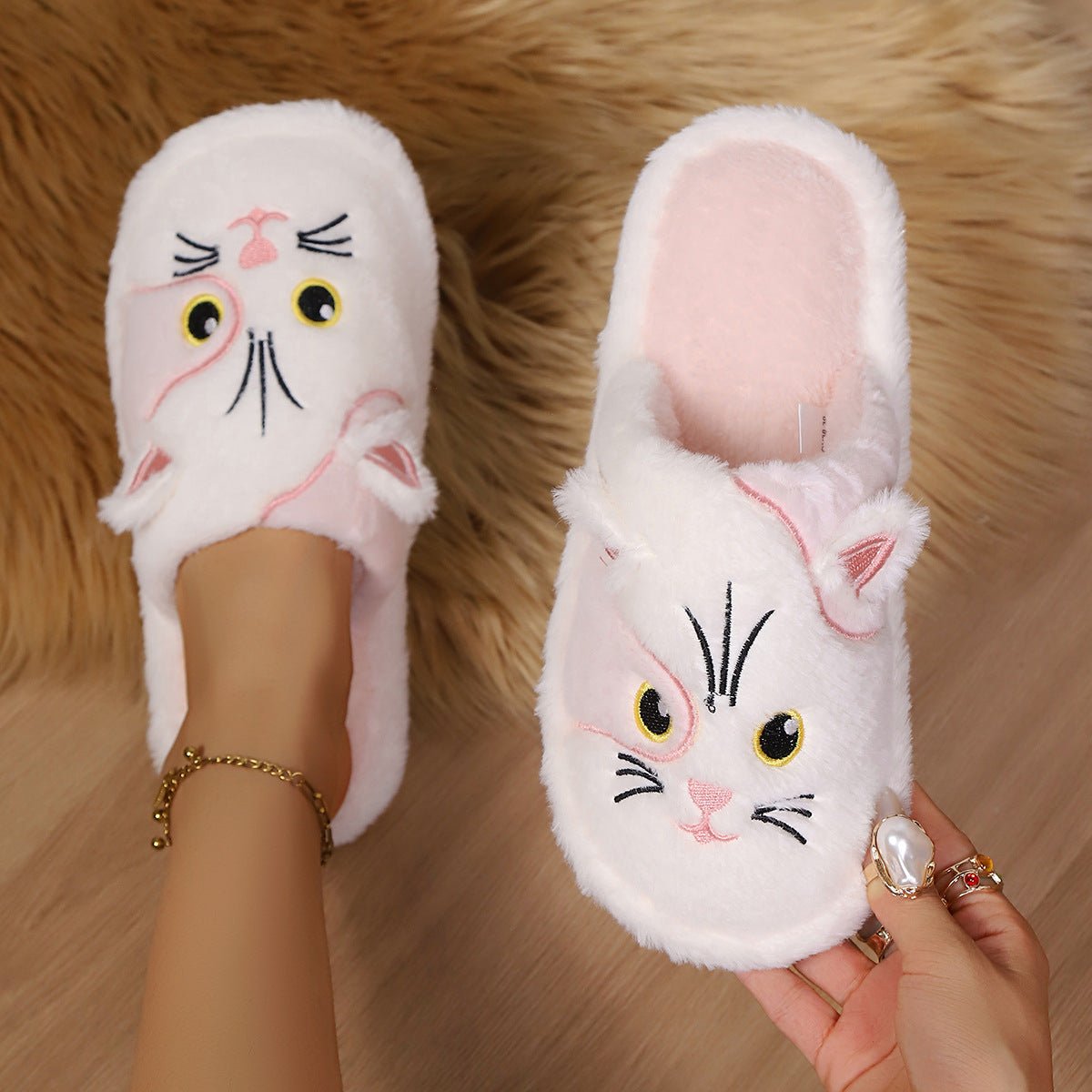 Women's Cotton Slippers Minimalist Design Winter Cartoon Pattern - Eshtree
