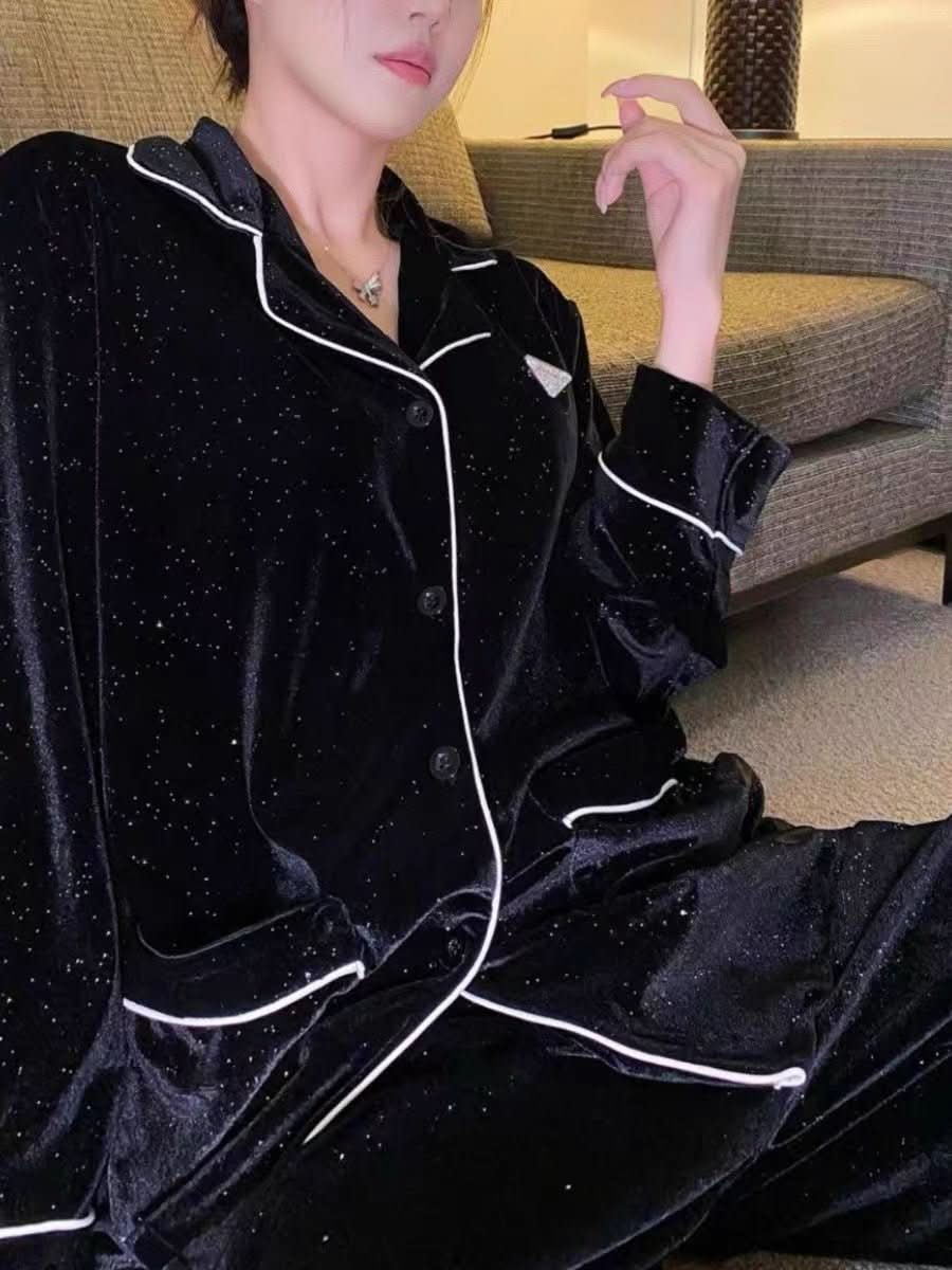Women's Fashion Diamondmax Velvet Pajamas Homewear Suit - Eshtree