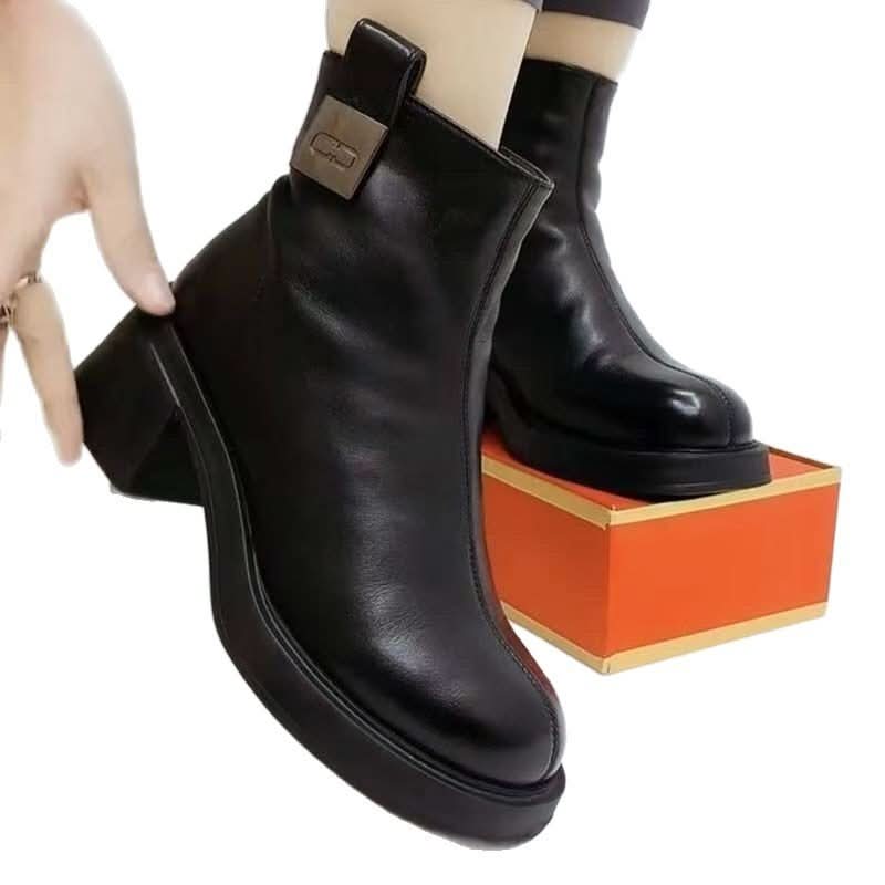 Women's Simple And Elegant Mid Heeled Short Boots - Eshtree