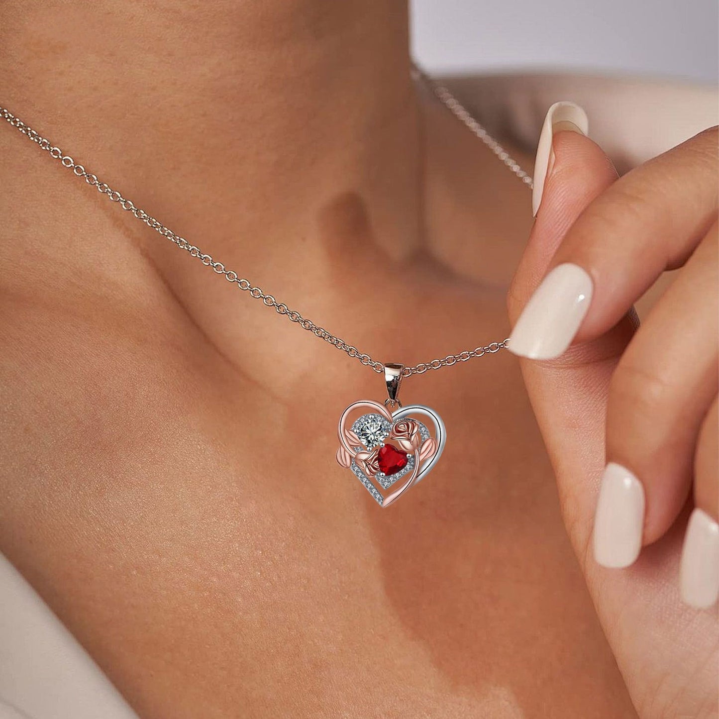 Love Heart-shaped Rose Pendant Necklace