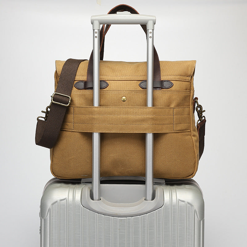 حقيبة كتف محمولة للرجال، مناسبة للسفر والرحلات الخارجية