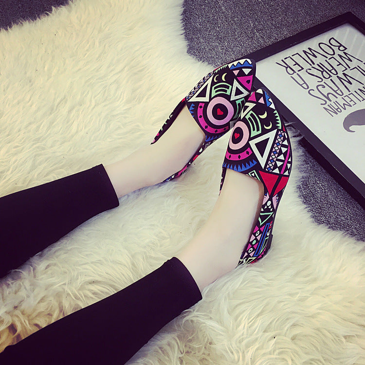 Printed flat shoes