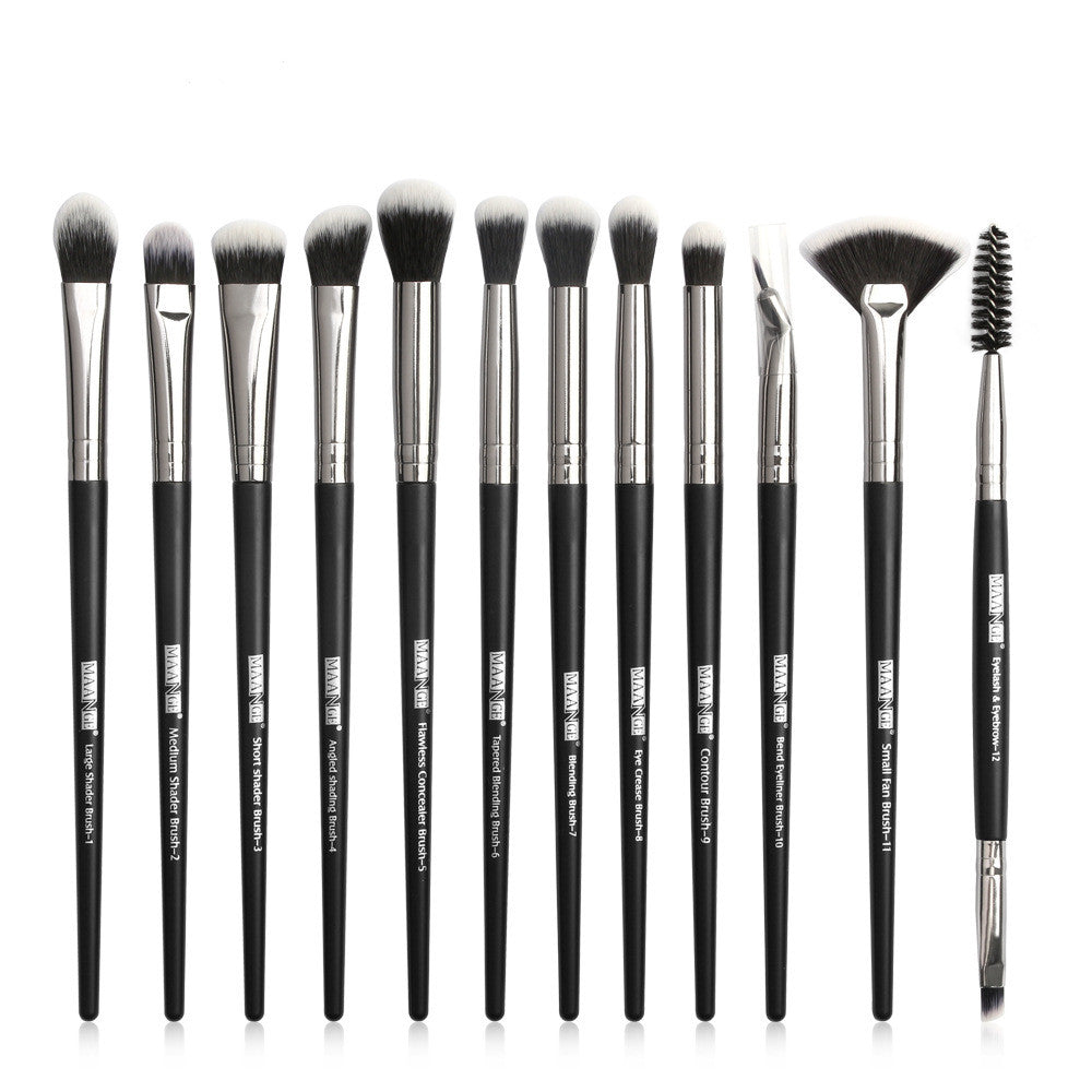 MAANGE 12 makeup brushes