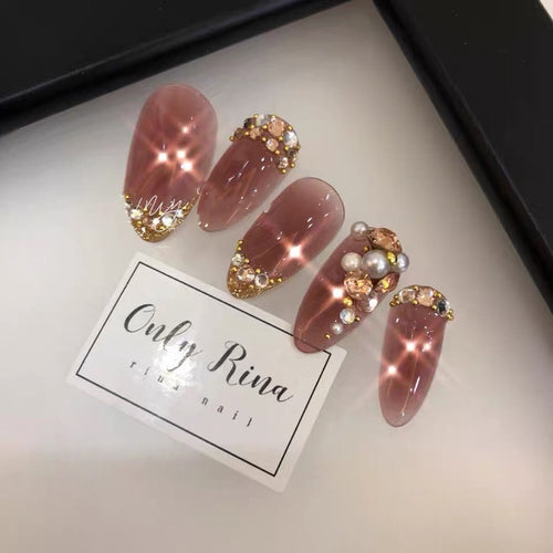 فستان زفاف مصنوع يدويًا، مناسب للحوامل، مصنوع من قماش يسمح بمرور الهواء، مع طلاء أظافر أنيق.