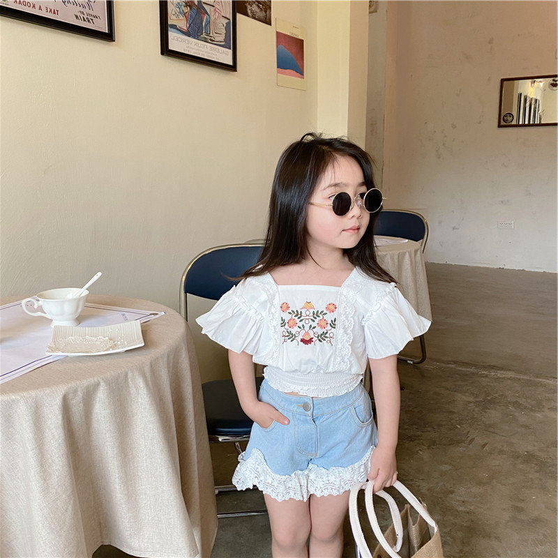 Summer New Girl's Shirt Embroidered Lace Shirt Short Jacket Foreign Trade Children's Clothing Is Issued On Behalf Of 3-8 Years Old Tide