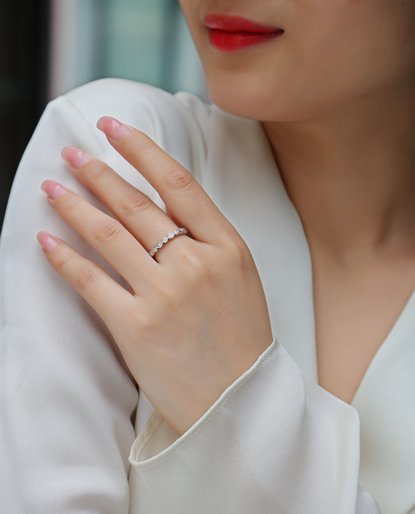 Starry Sky - A Wedding Ring Set With Top-quality Moissanite S925 Silver And Platinum-plated Diamond. The Ring Can Be Inspected With A Diamond Pen