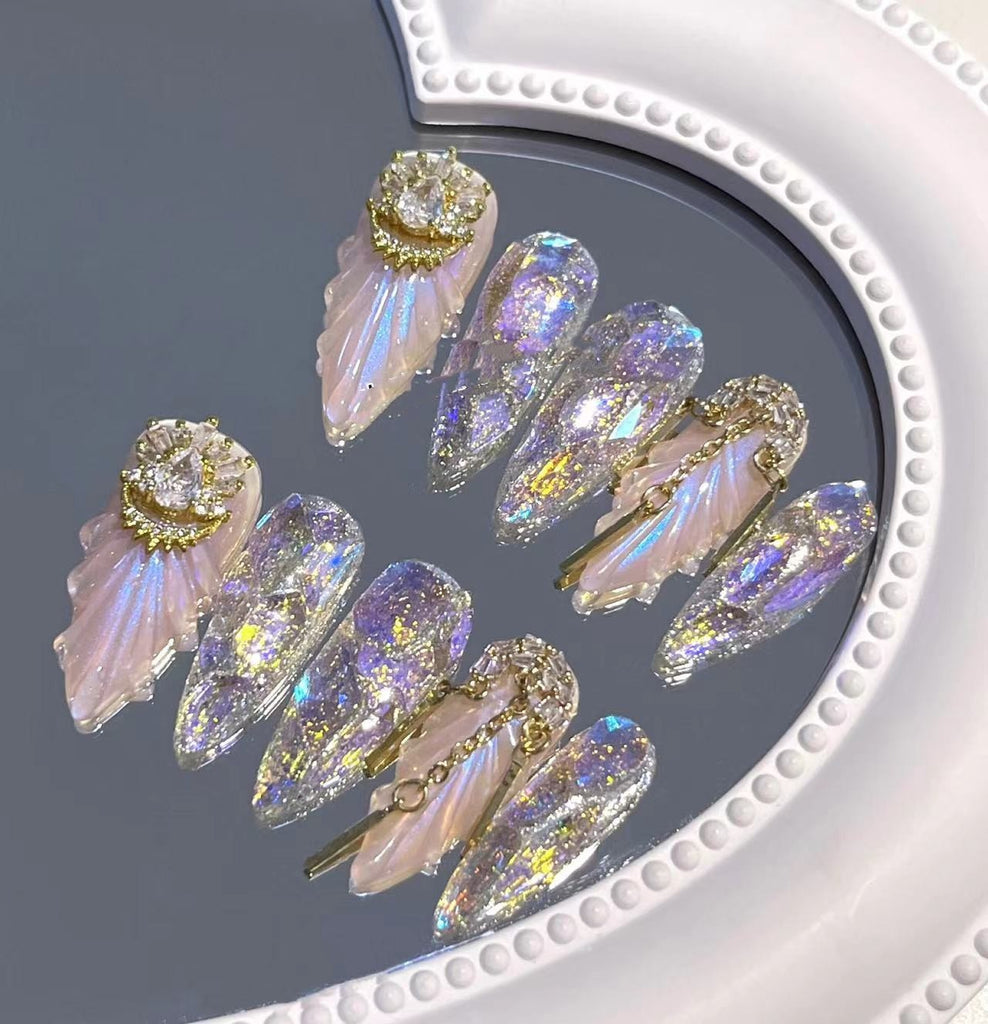 رقعة أظافر تُلبس باليد - منتج نهائي