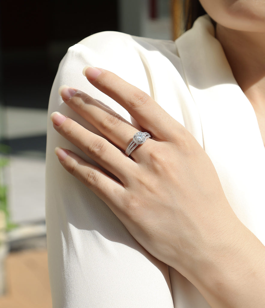 Looking Back - A Wedding Ring Set With 1-carat Top-quality Moissanite S925 Silver And Platinum-plated Diamond Can Be Inspected With A Diamond Pen