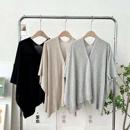 كارديجان صيفي محبوك بلون واحد مع مشبك وصدرية عباءة متناسقة