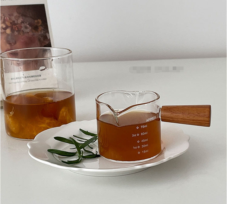 Italian Creative Milk Cup Glass Measuring Cup With Scale
