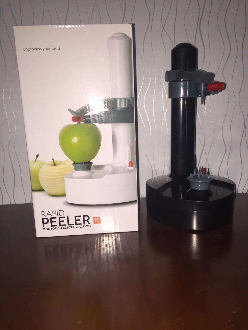 Multifunctional peeler(UK plug/green)